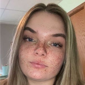 Meet your Posher, Destiny